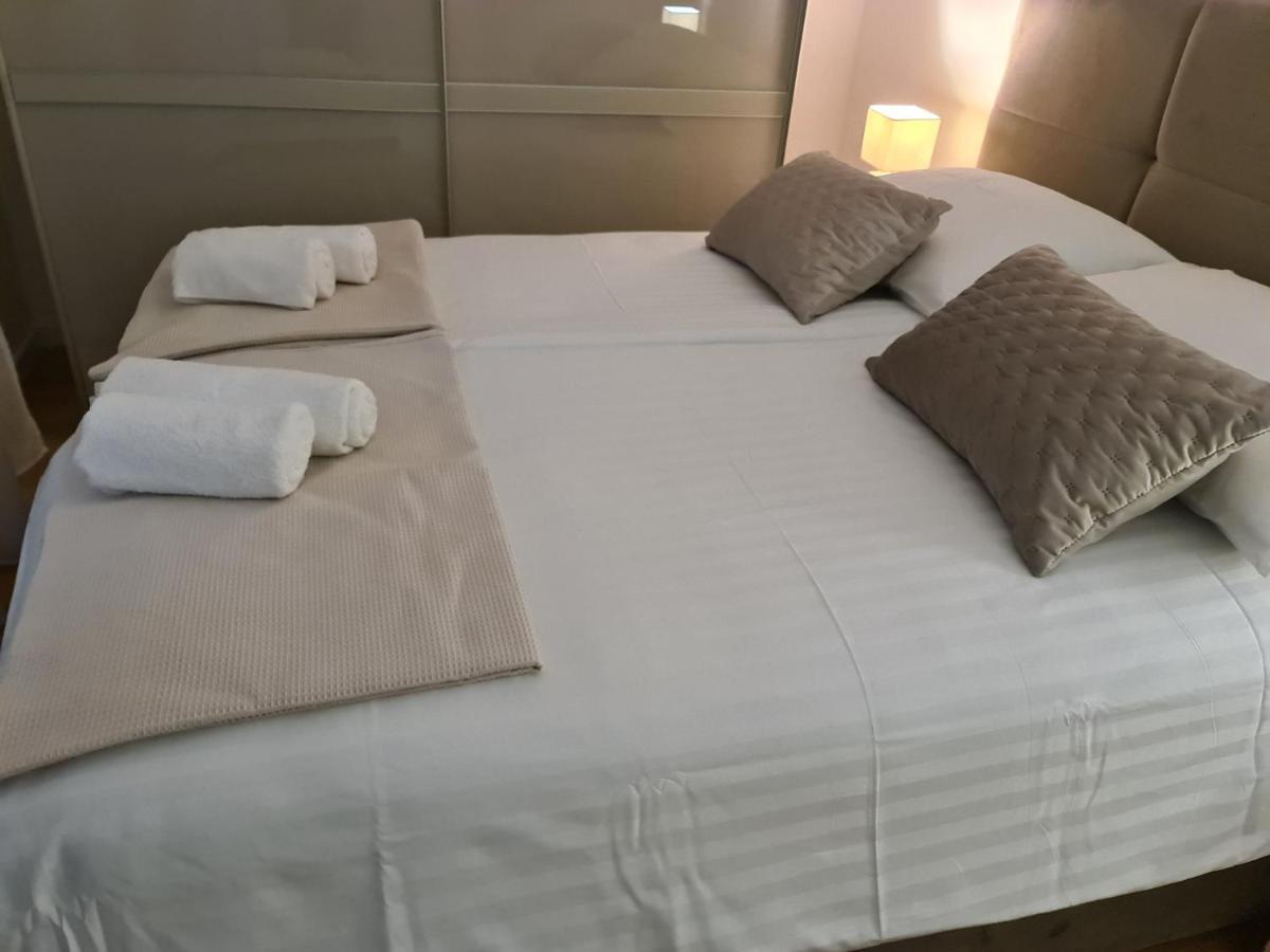Luxury Apartment Petra Split Bagian luar foto